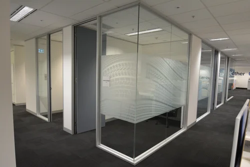 Office cubicle partition