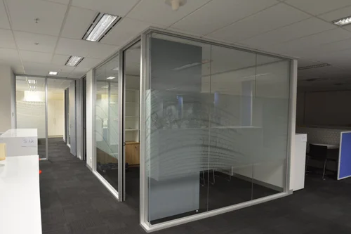 Office cubicle partition